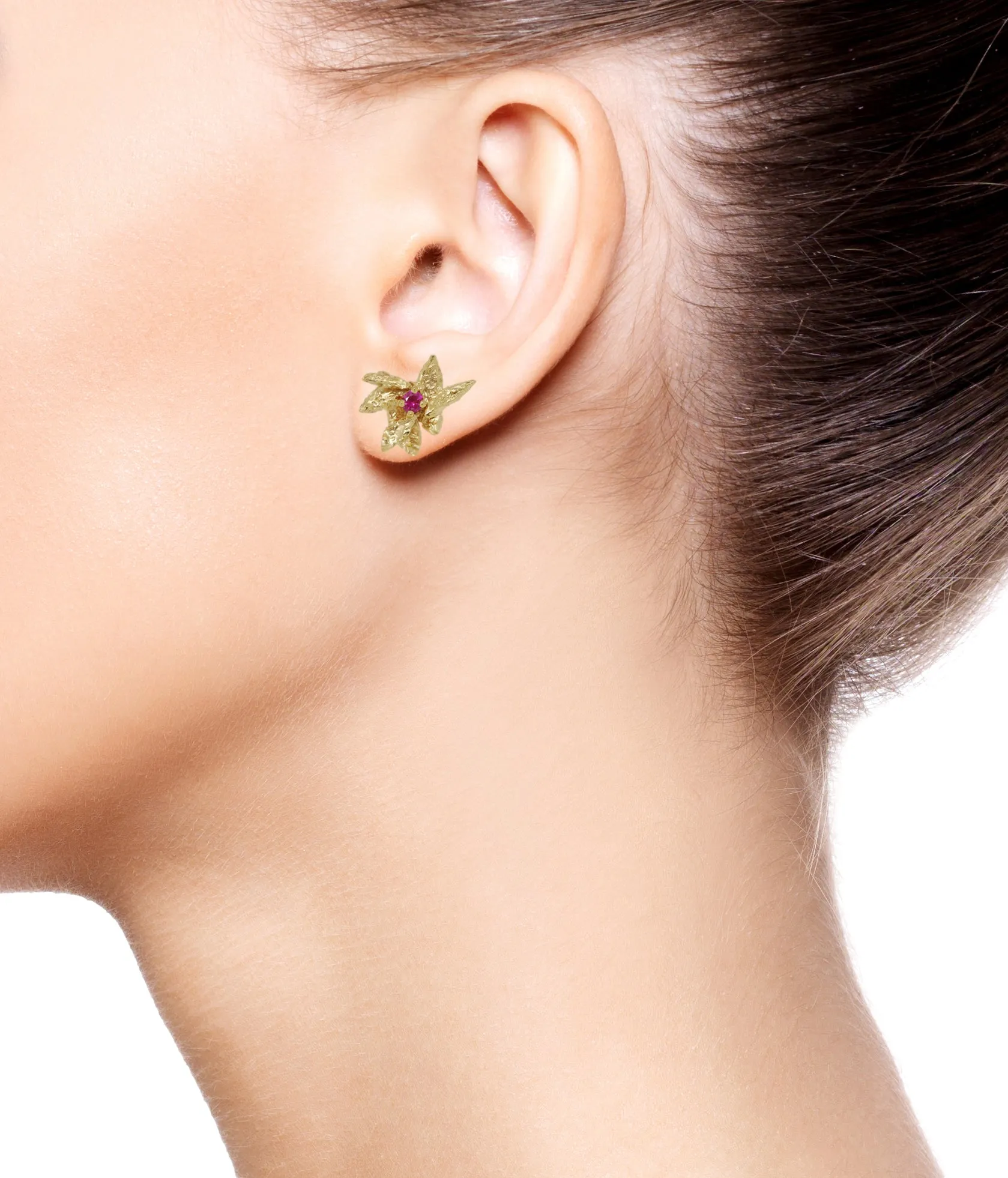 Flake Earrings Petit Gold with Ruby