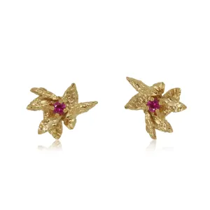 Flake Earrings Petit Gold with Ruby