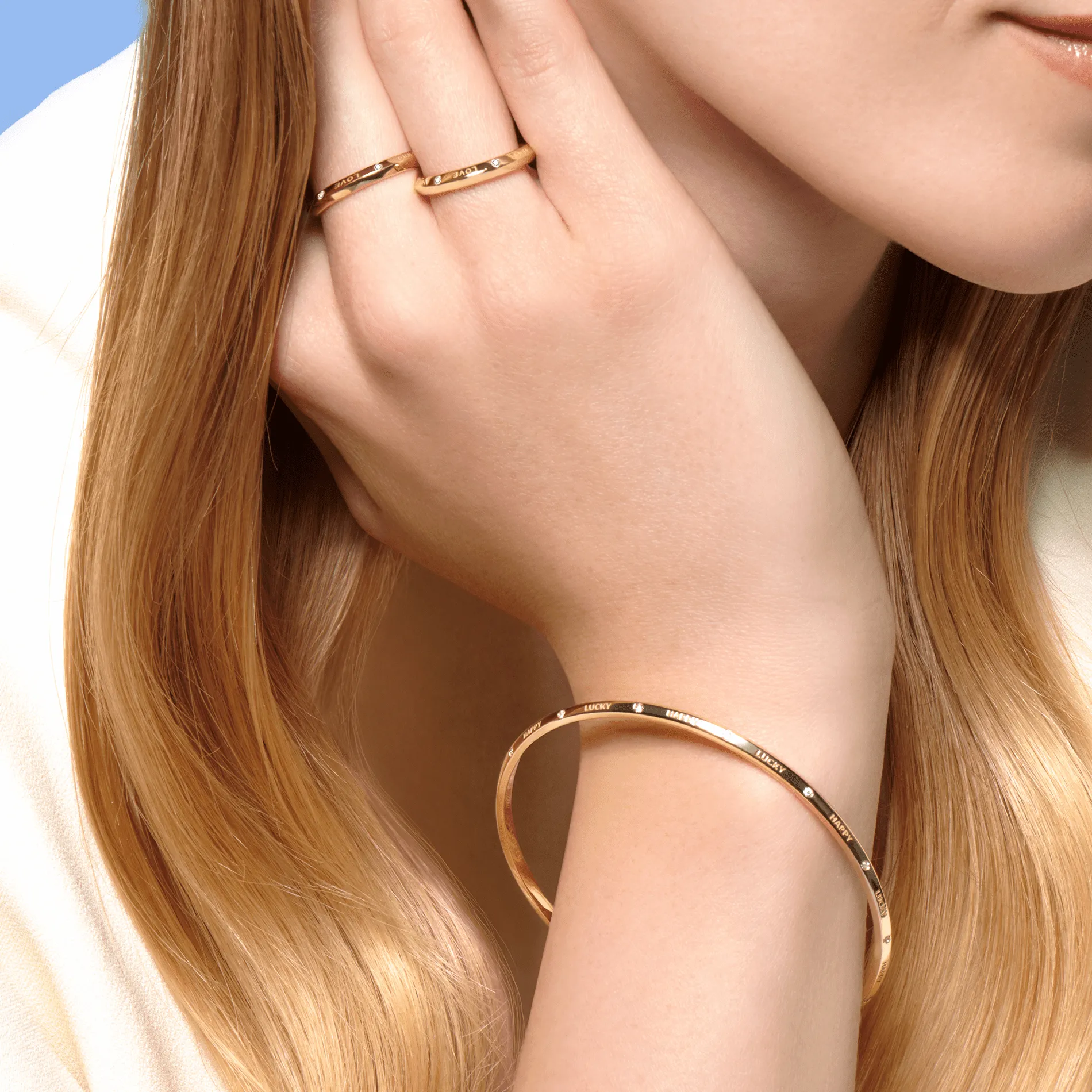 Fortune Band Ring in Yellow Gold