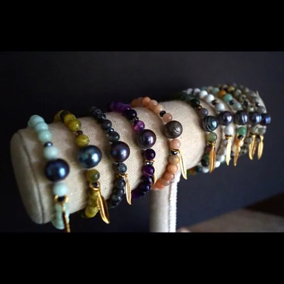 GEMSTONE & NATURAL PEARL BRACELETS