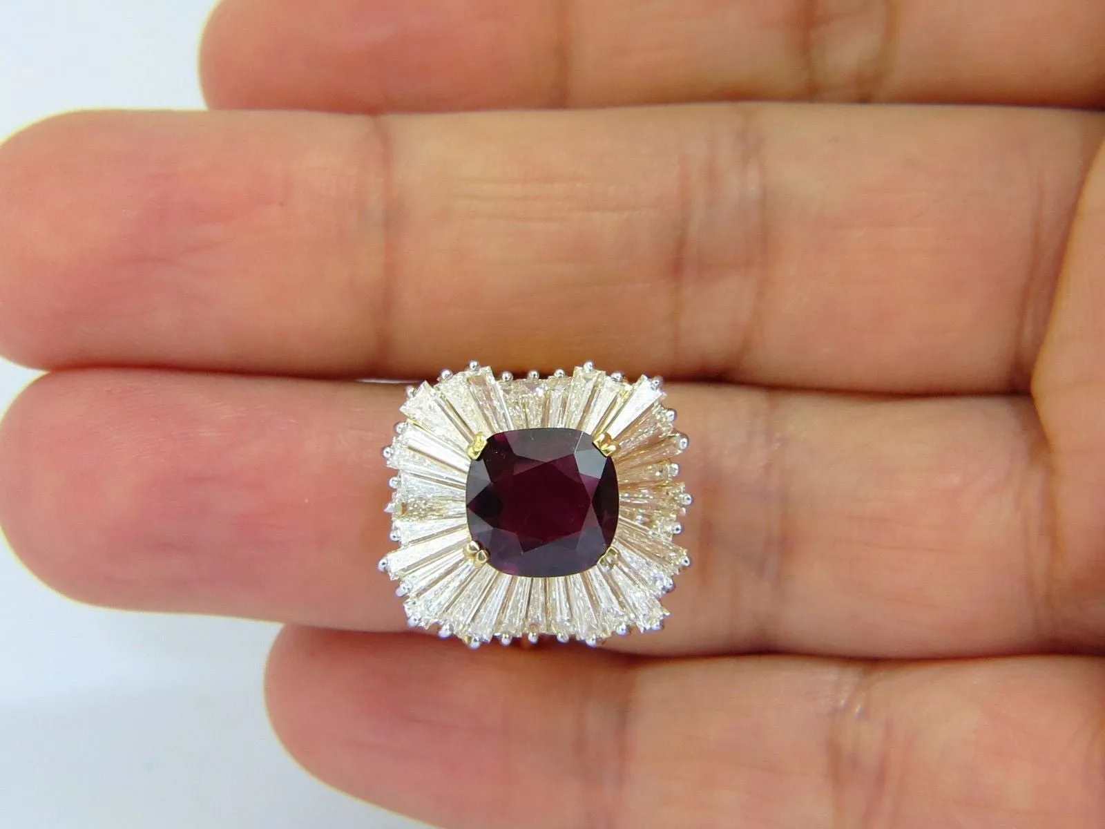 GIA Certified 5.08ct. Natural Ruby Diamonds ring 18kt Ballerina Prime