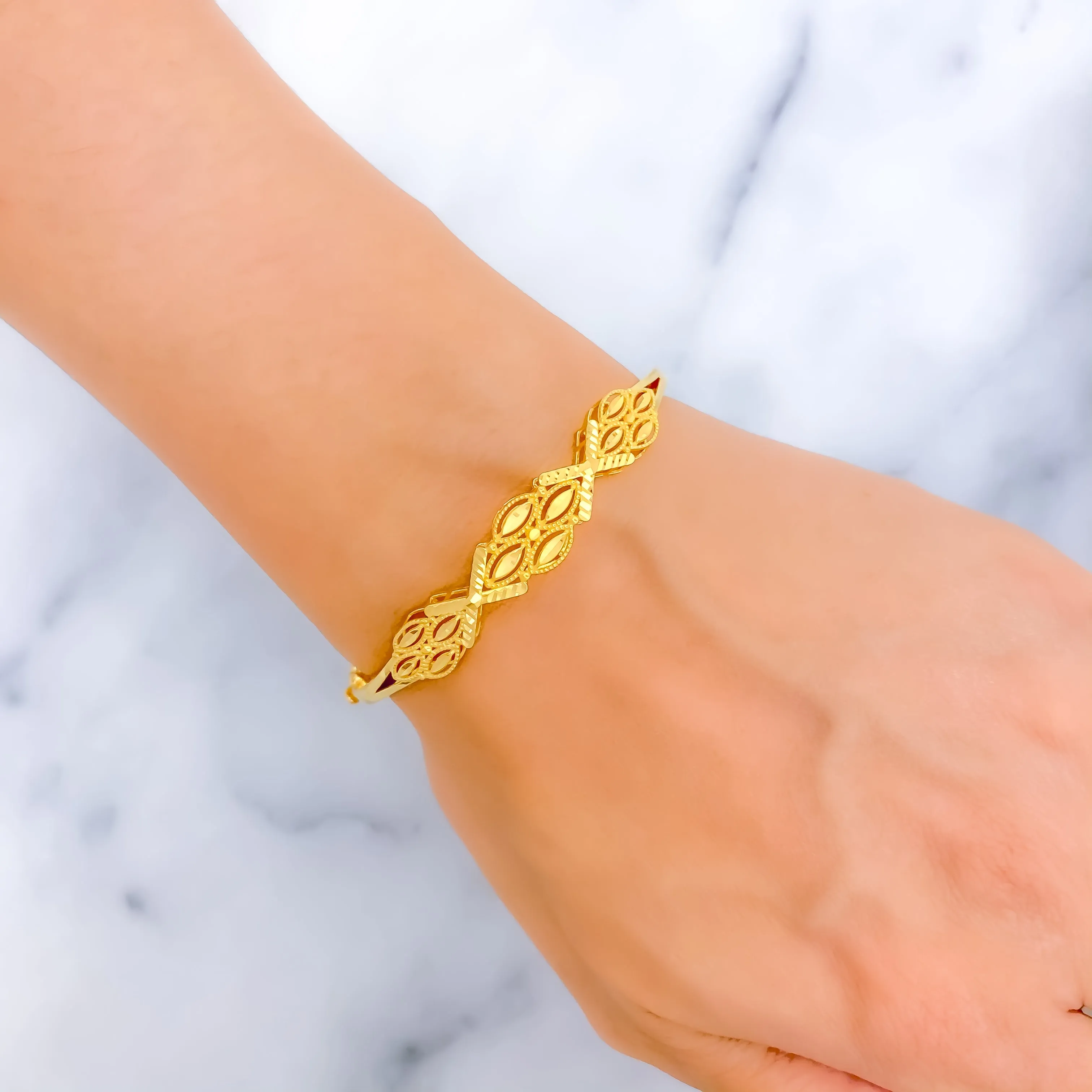 Glamorous Edgy 22k Gold Shiny Bangle Bracelet