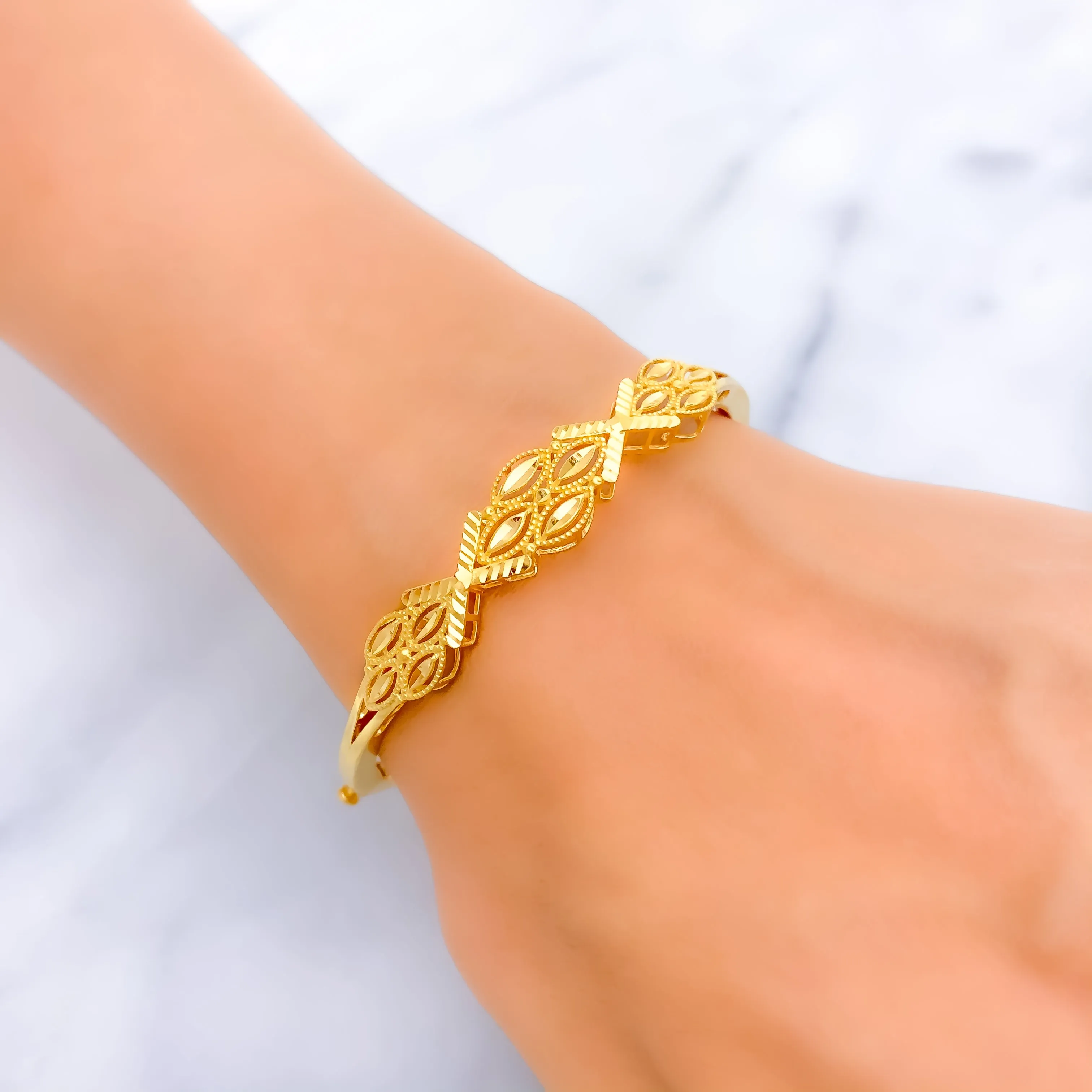 Glamorous Edgy 22k Gold Shiny Bangle Bracelet
