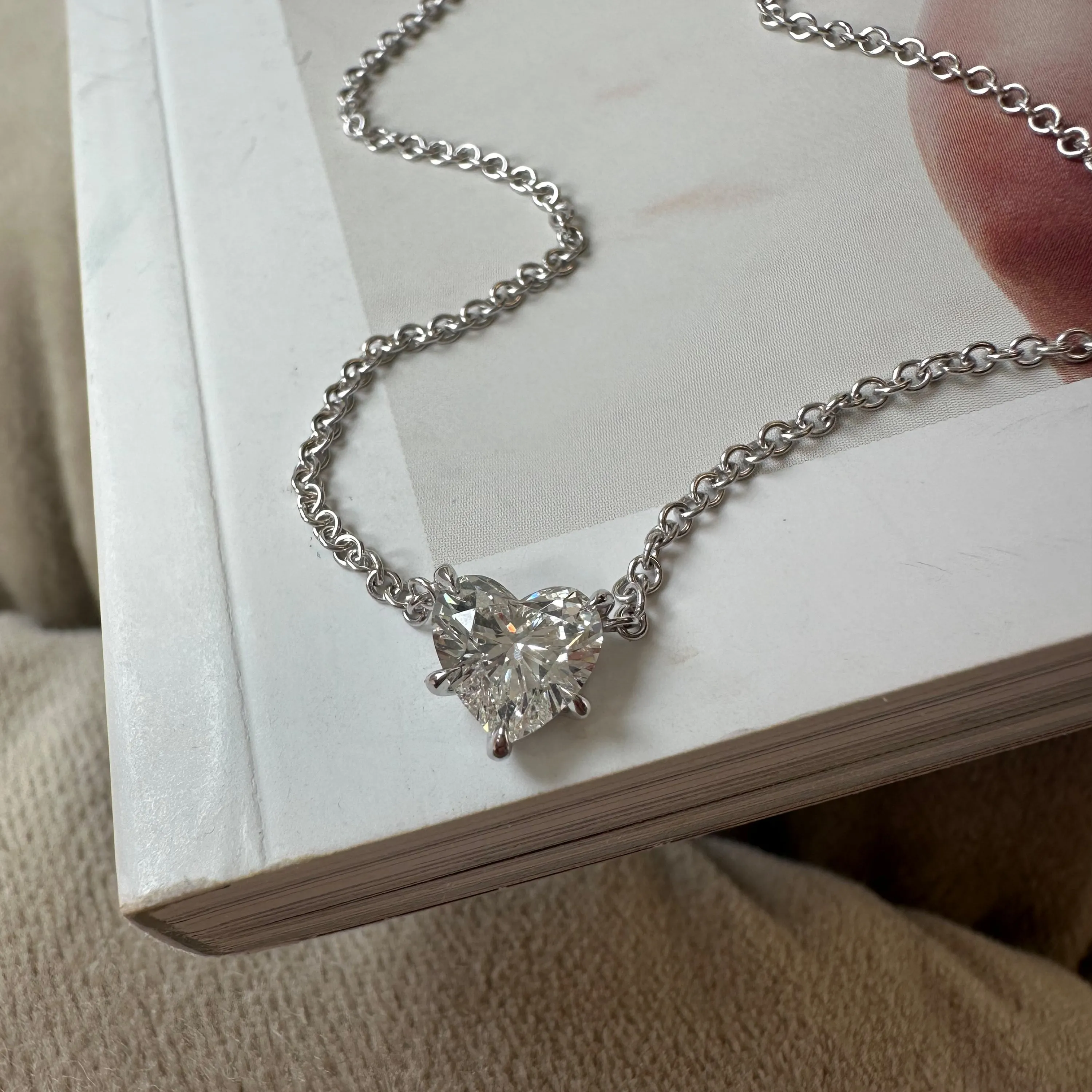 Heart Pendant (1.03tcw)