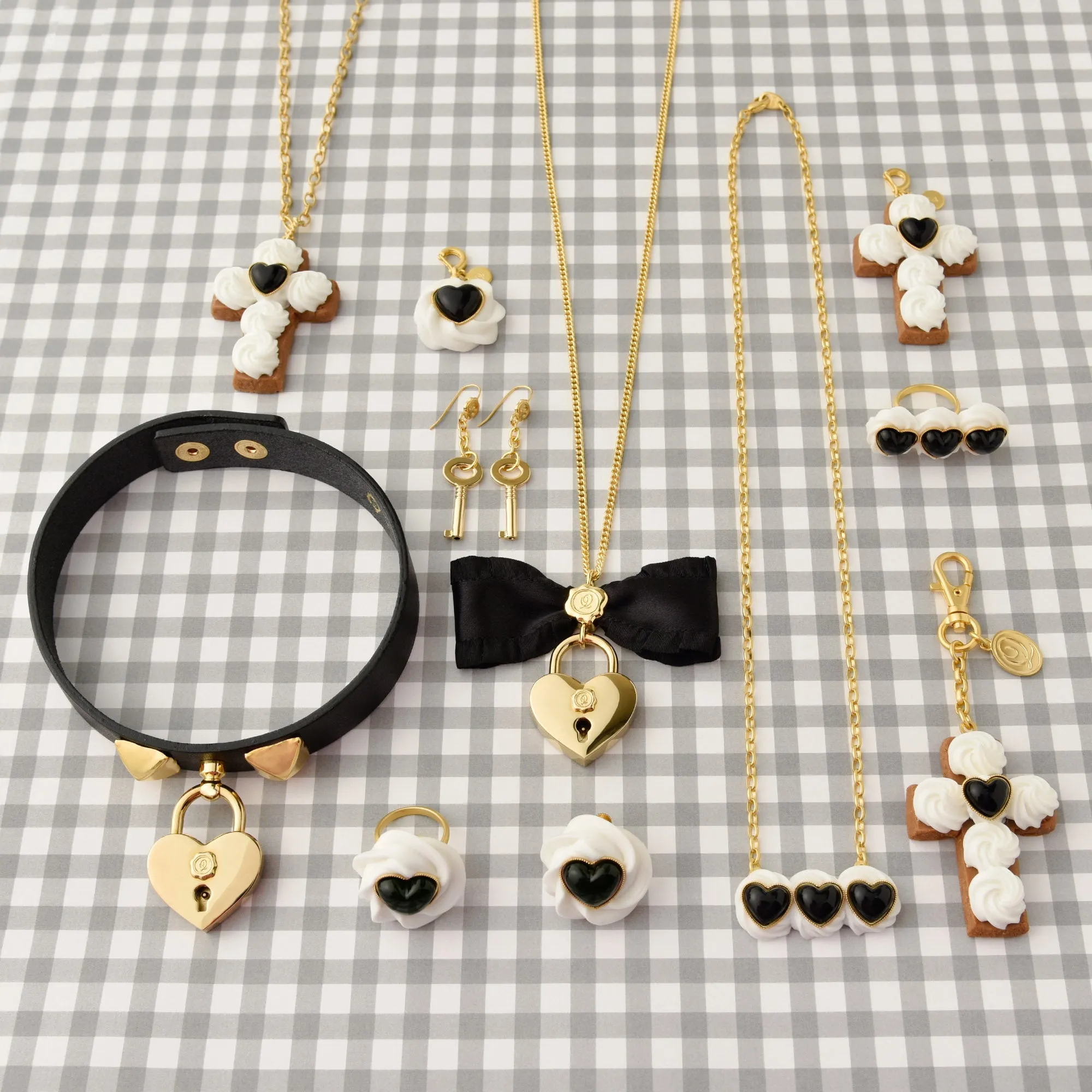 Heart Rock Padlock Leather Choker【Japan Jewelry】