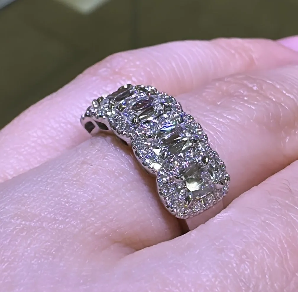 Henri Daussi Cushion Cut Five Stone 1.53ct tw Wedding & Anniversary Diamond Ring