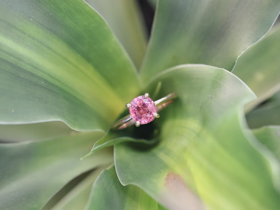 Lara / Neon Pink Spinel Ring