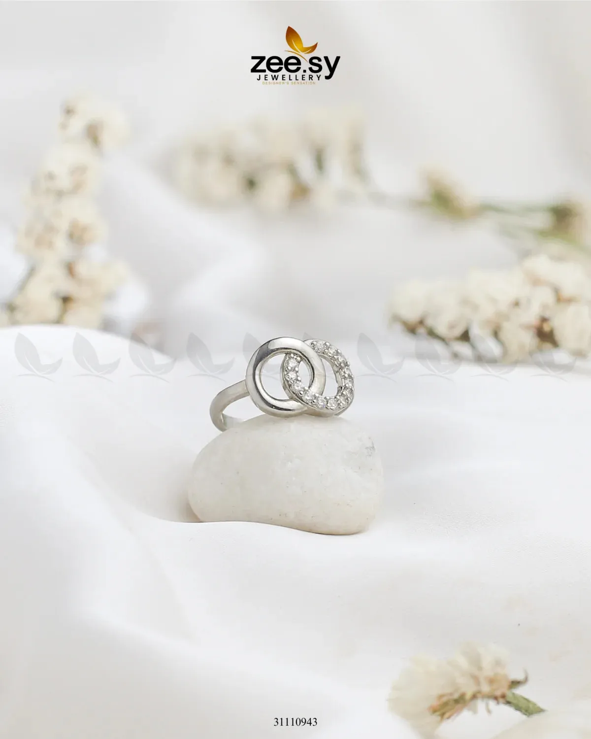 Mirora Rings