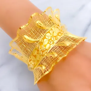 Ornamental Mesh Striped 21K Gold Bangle Bracelet