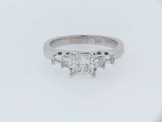 PLATINUM DIAMOND SOLITAIRE RING