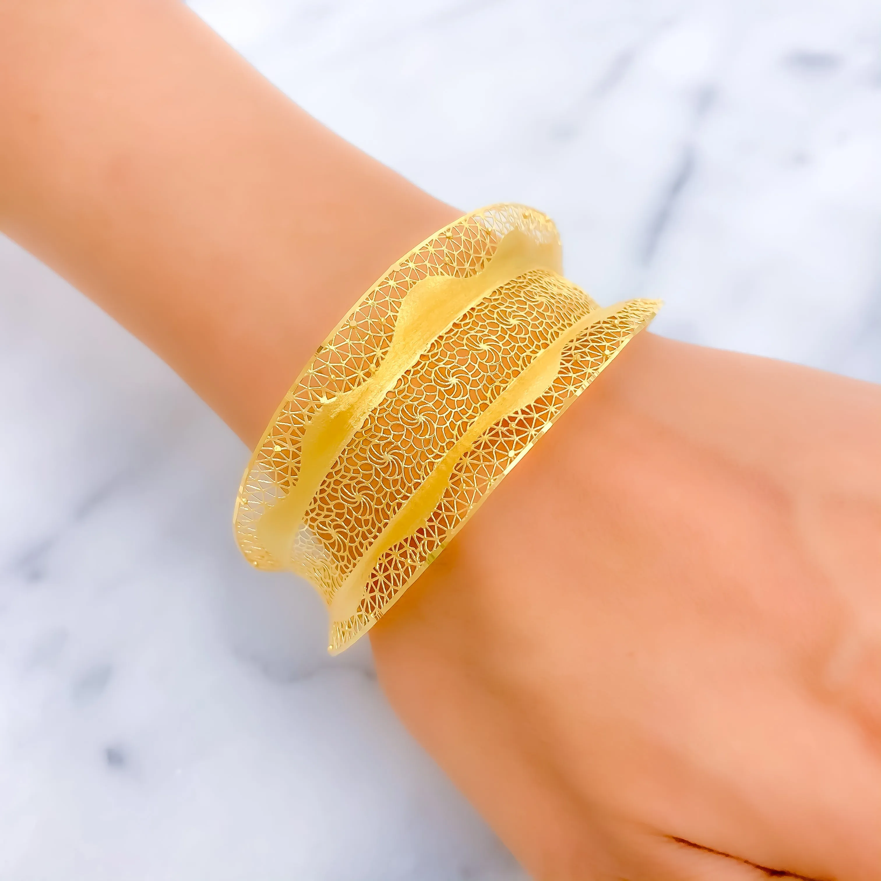 Reflective Ornate Filigree 21K Gold Bangle Bracelet