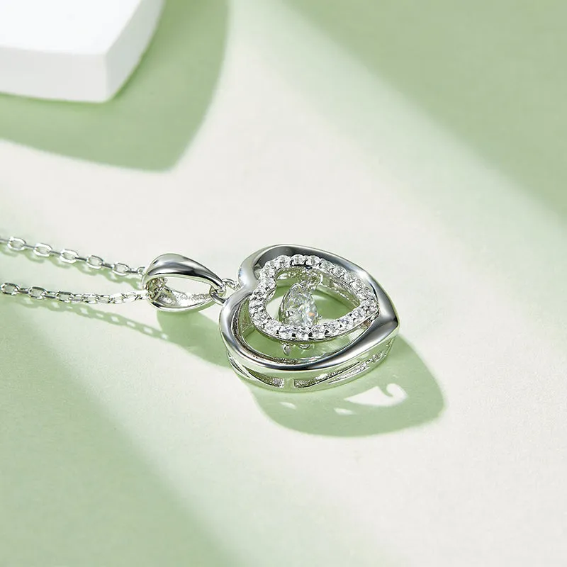 Round Cut 0.5ct Moissanite Heart-shaped Dancing Pendant Necklace