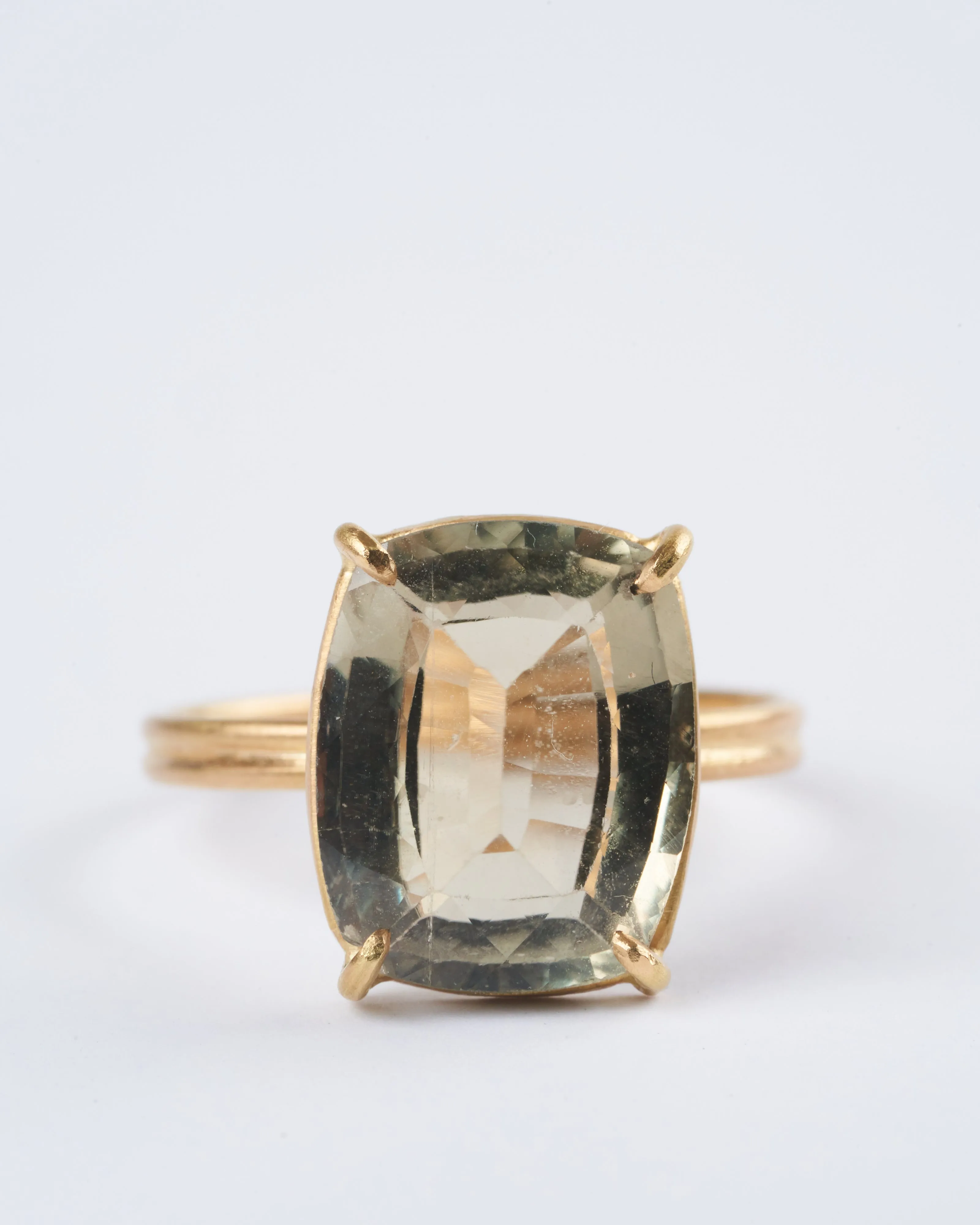 scapolite cushion cut gem ring, 6 carat. stone size 6.5 - gold/ scapolite
