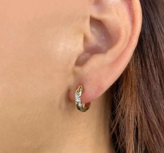 Shy Creation 14K Yellow Gold Diamond Twist Huggie Hoops
