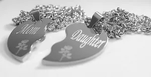 SOLID STAINLESS STEEL MOM DAUGHTER  SPLIT HEART NECKLACES LOVE FREE ENGRAVING