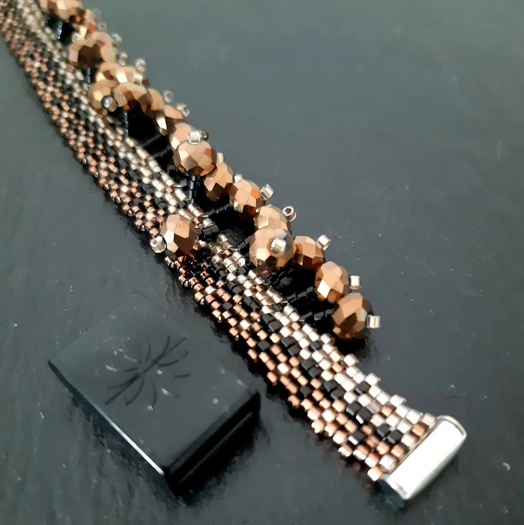 Vertical Peyote Pattern - Bracelet LEO2