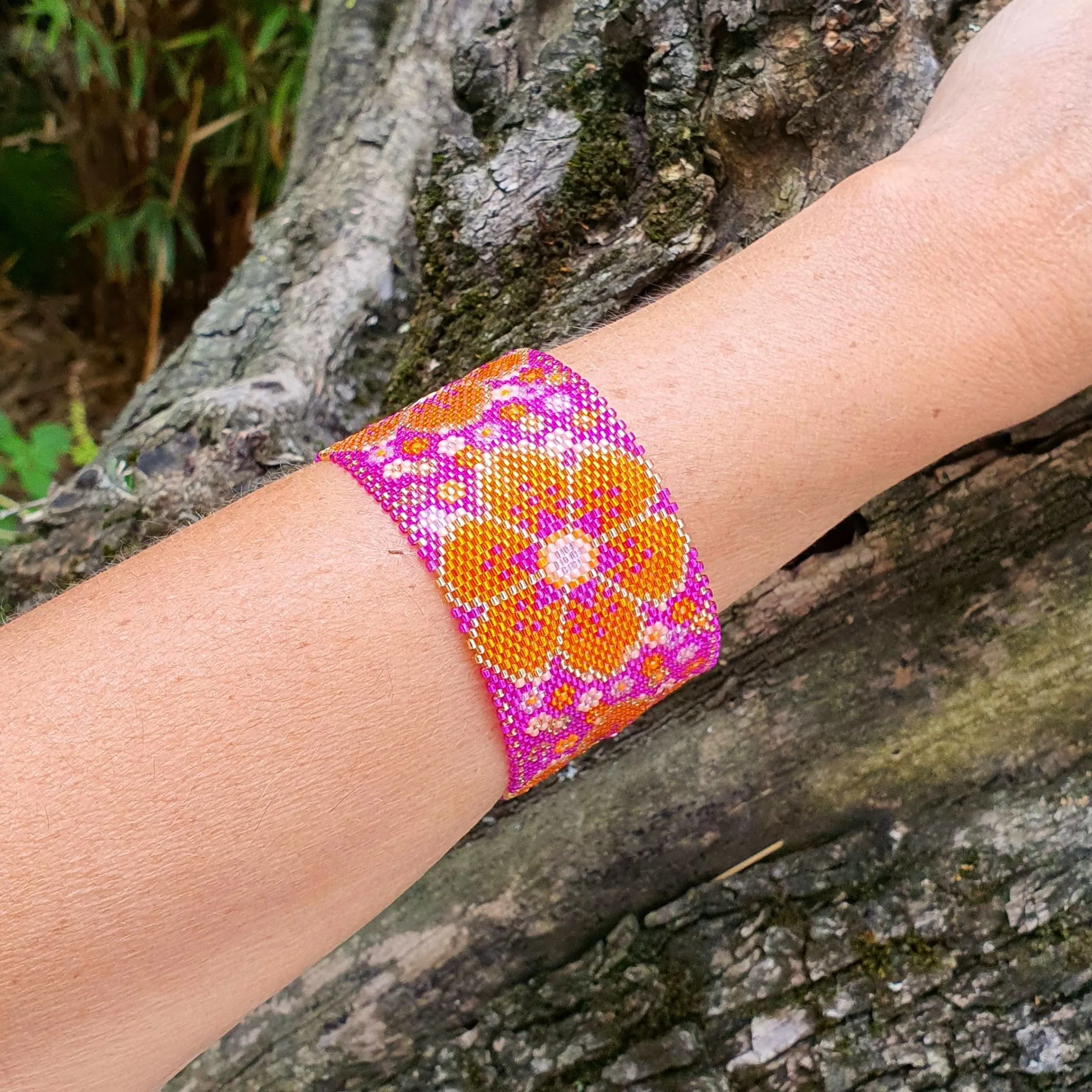 Vertical Peyote Pattern - Bracelet SEVENTIES
