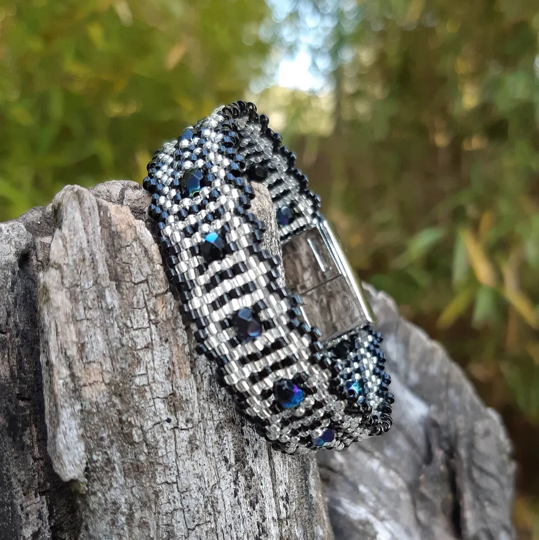 Vertical Peyote Pattern - Bracelet ZEBRE