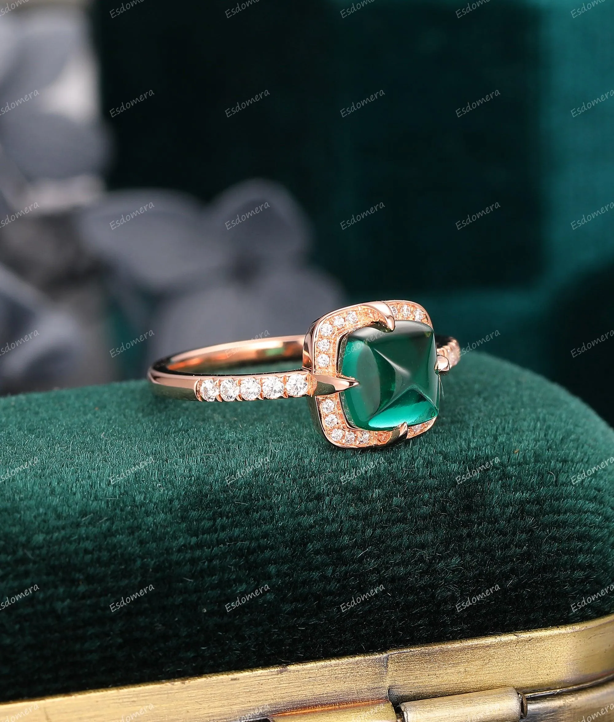 Vintage Cushion Sugar Loaf Cut 7mm Emerald Ring Moissanite Halo Ring 4 Prong Set Rose Gold Ring For Women