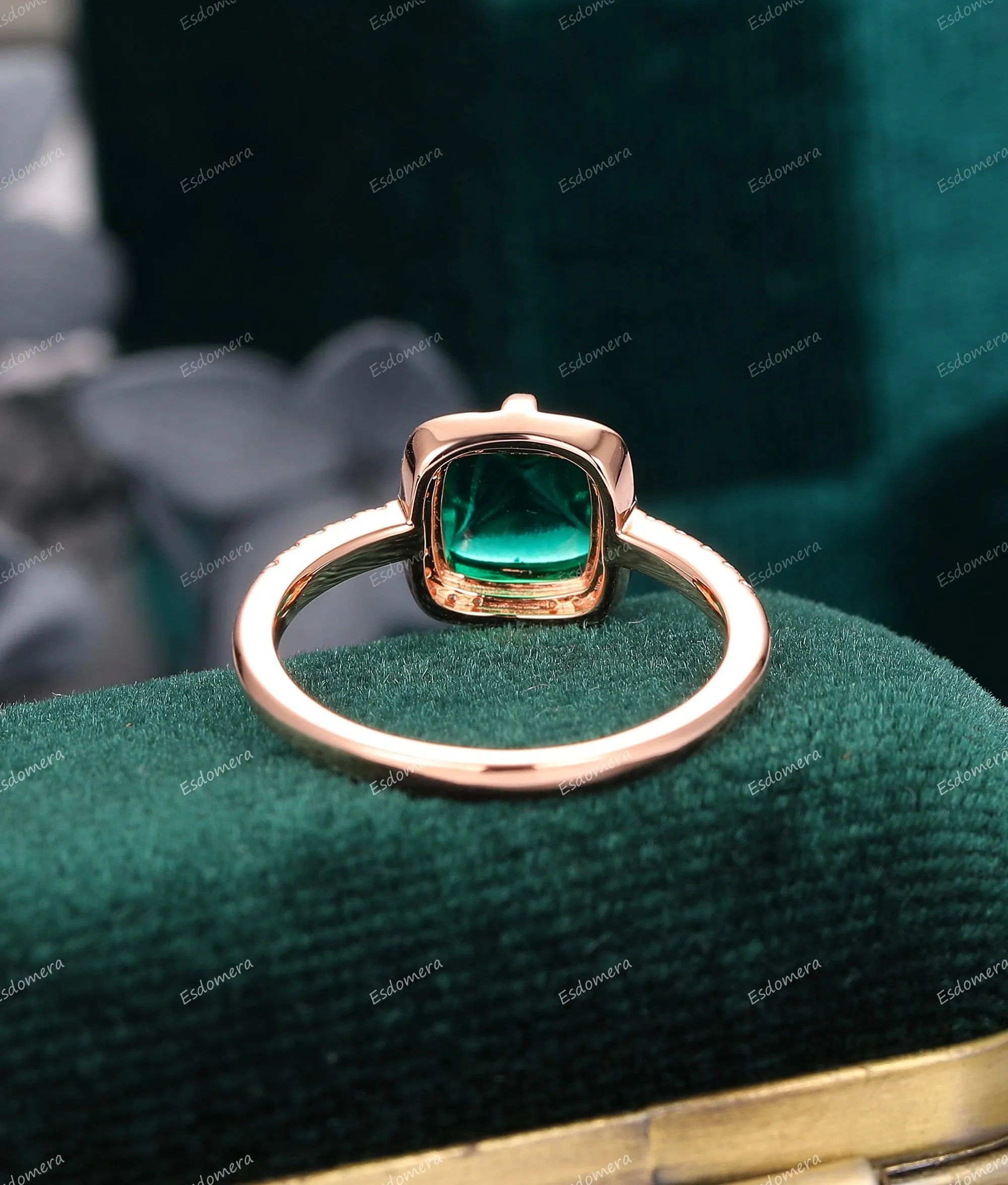 Vintage Cushion Sugar Loaf Cut 7mm Emerald Ring Moissanite Halo Ring 4 Prong Set Rose Gold Ring For Women