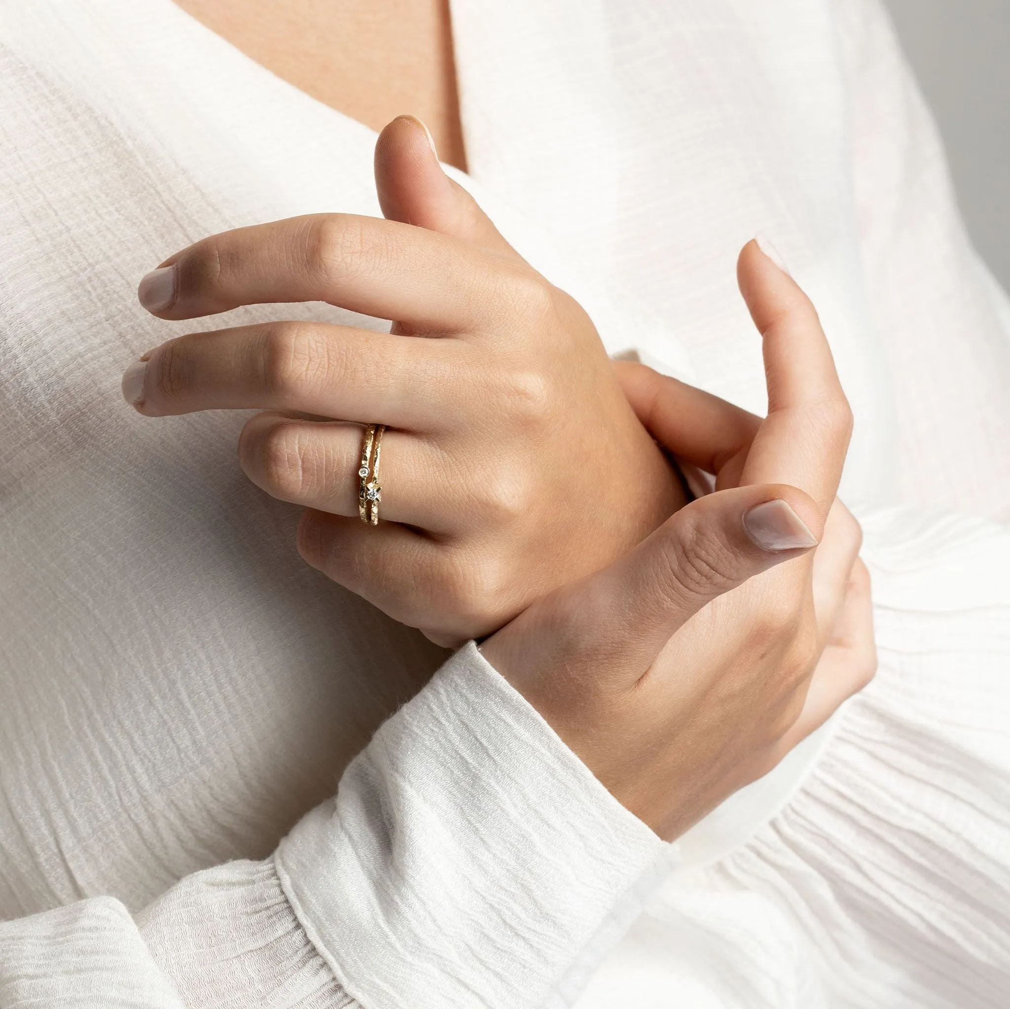 Women's diamond ring - NANOOK