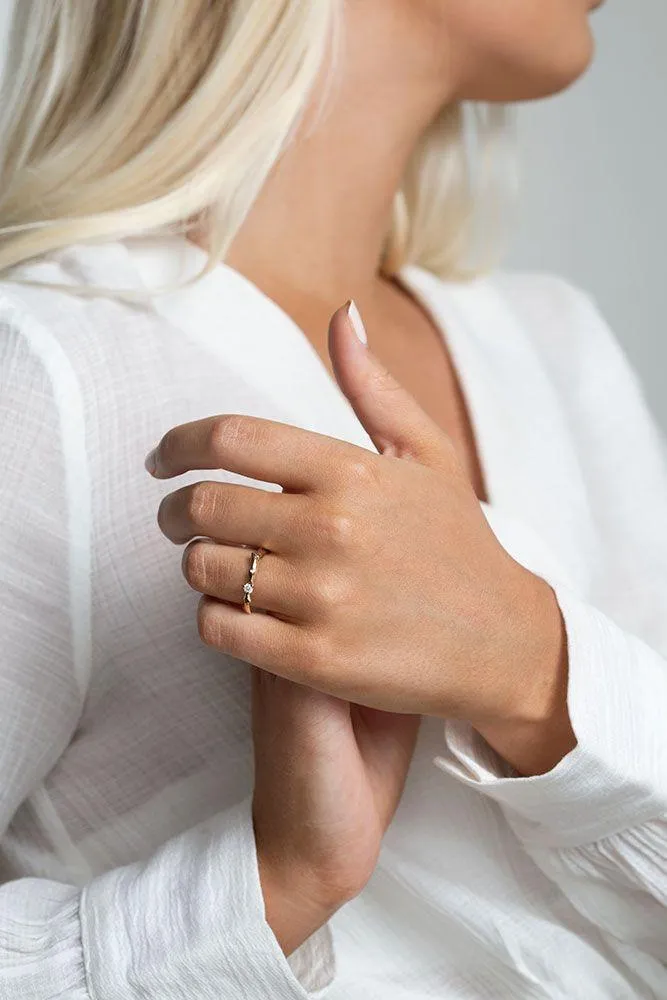 Women's solid white gold ring